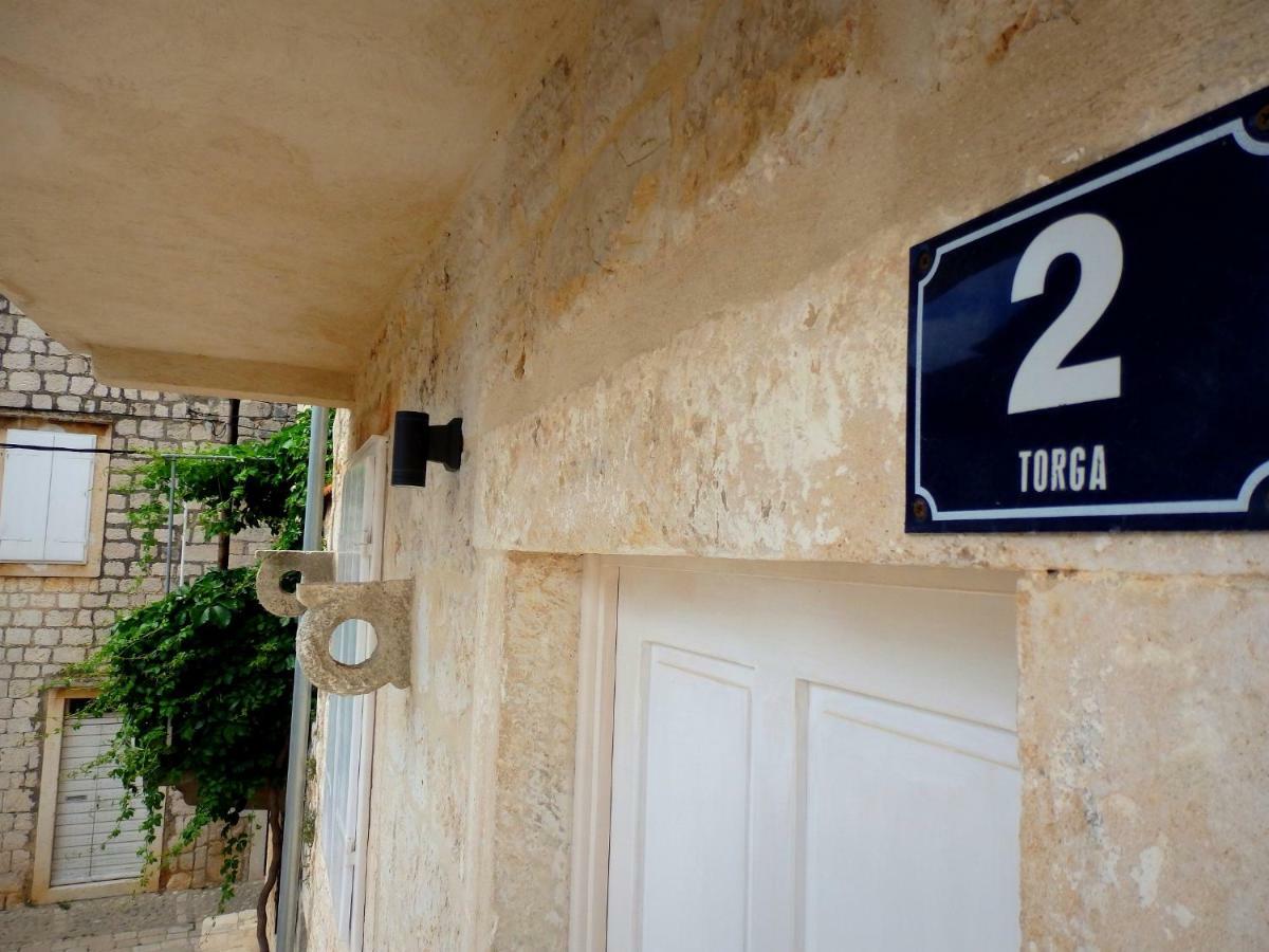 Vis Island Guesthouse Torga المظهر الخارجي الصورة